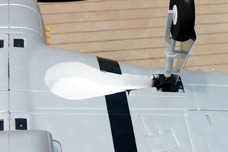 UK Stock Only! Dynam P-51 Mustang V2 Silver RC Warbird Plane 1200mm Wingspan w/ Flaps