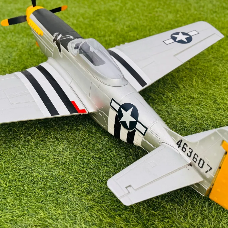 UK Stock Only! Dynam P-51 Mustang V2 Silver RC Warbird Plane 1200mm Wingspan w/ Flaps